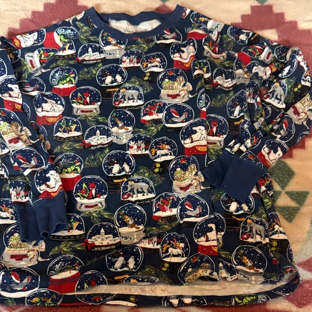 Vera Bradley  Snow Globe Print Sweatshirt - Navy and Multicolor